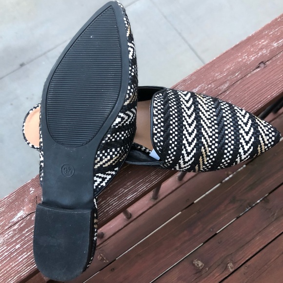 Universal Thread Mules - Picture 2 of 2